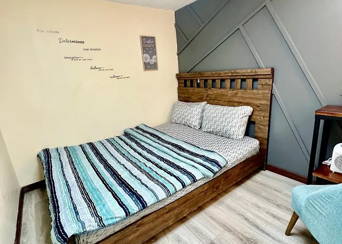 Queen Room